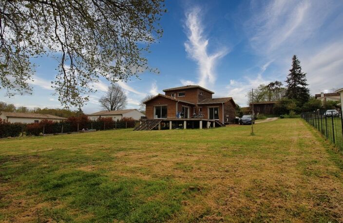 Maison bois 120 m² sur terrain de 2800 m² – Aillas (33124) — photo 2