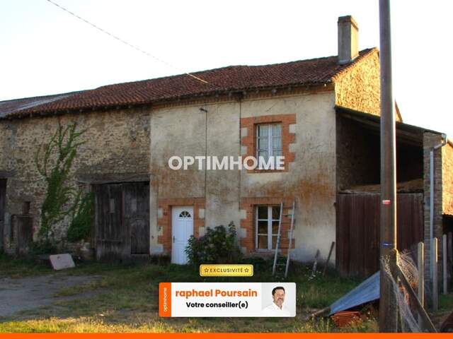 Maison en pierre à rénover-grange attenante-jardin — photo du bien