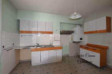 Appartement 6 pièces 180000 €