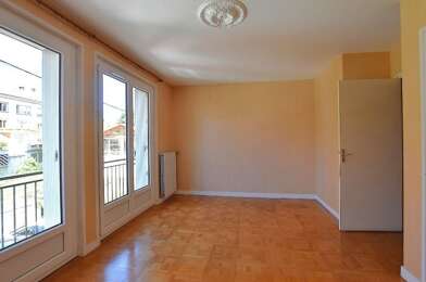 Appartement 6 pièces 180000 €