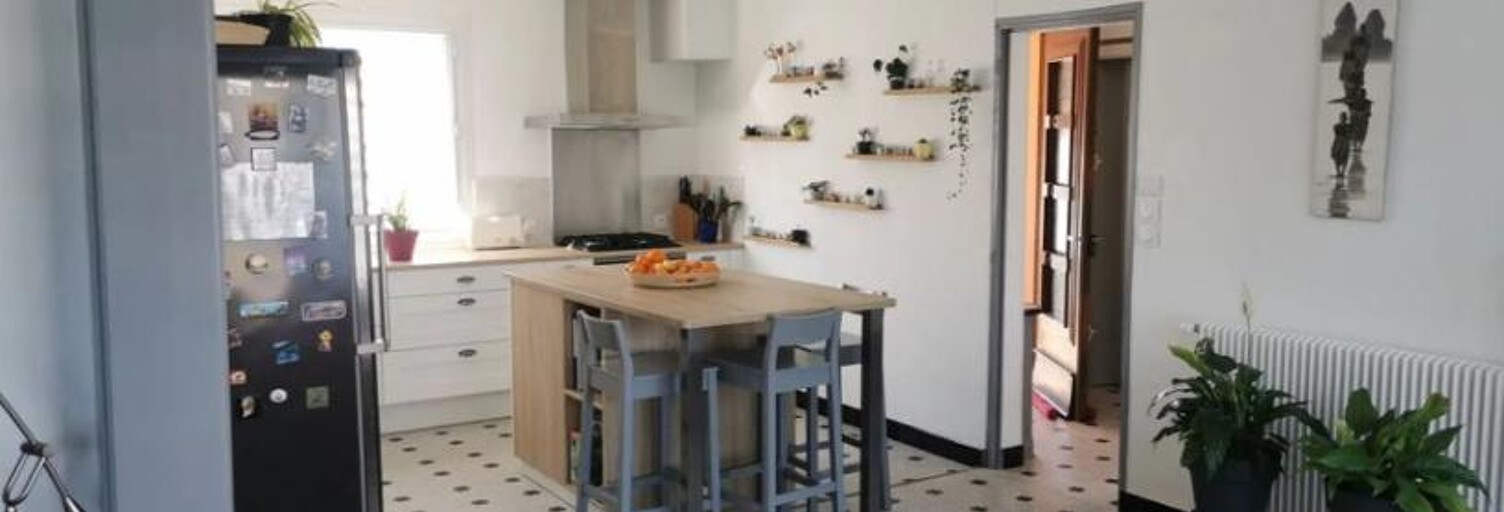Maison 6 Pièces 116 m² à louer à Ambarès-et-Lagrave (33440)