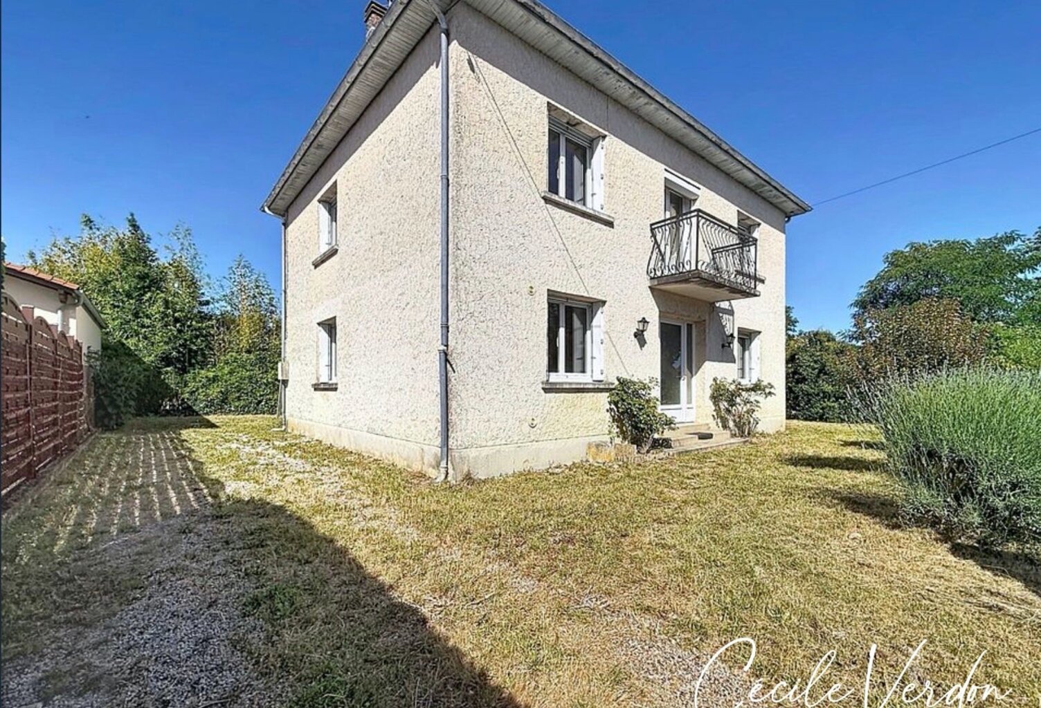 Maison à vendre 6 pièces, 4 chambres 166 m2 sur 445m2 de Terrain - BERGERAC (24) — photo 1