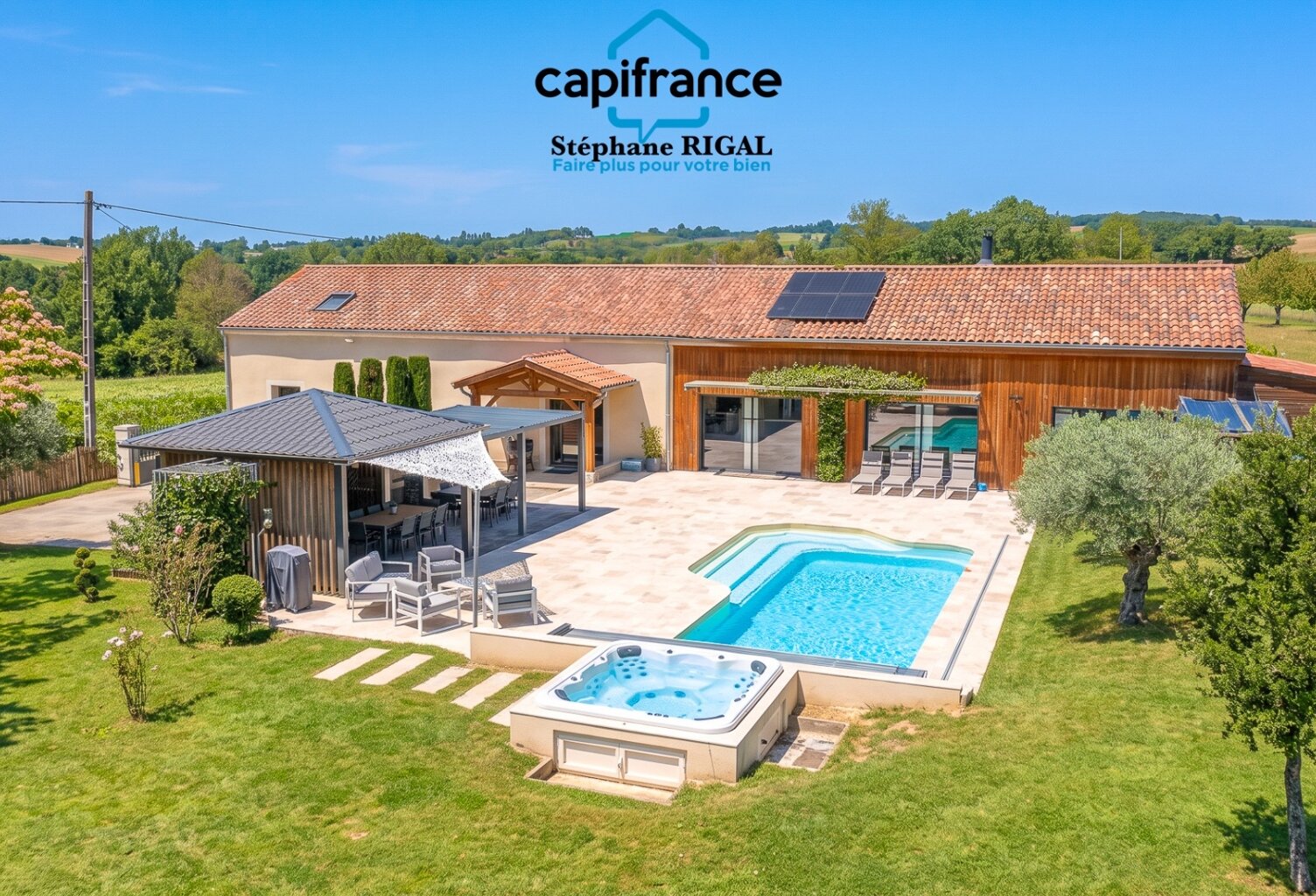 Propriete à vendre 7 pièces VILLENEUVE SUR LOT (47) de 229m2 habitables sur un terrain clos de 5965m2 — photo 1
