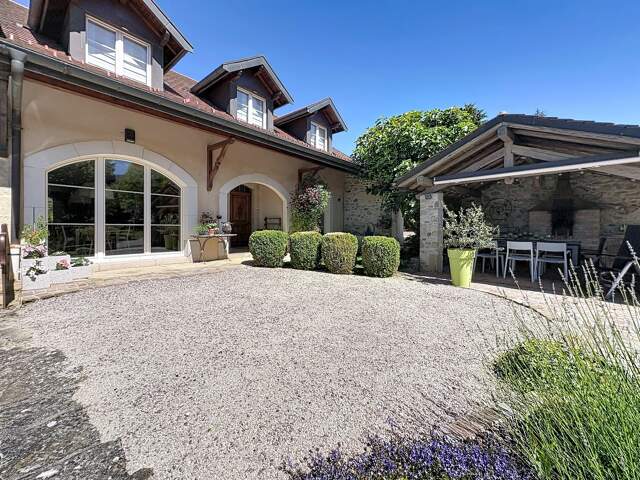 Corps de ferme à vendre 5 pièces CERNEX (74) — photo du bien