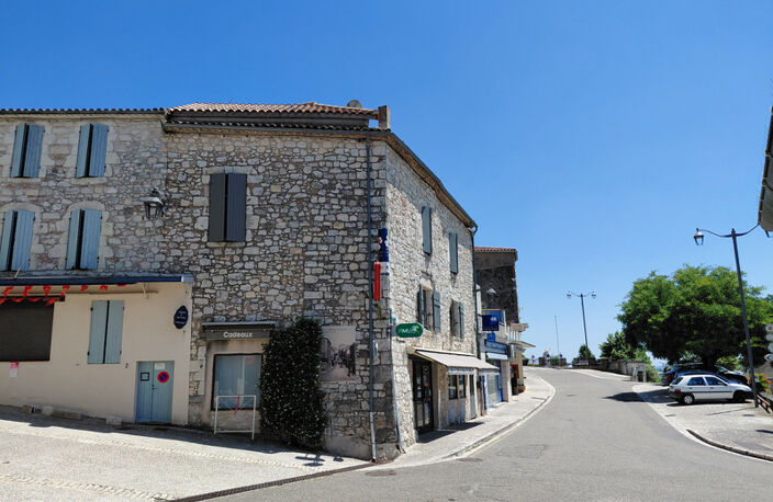 Fonds de commerce à vendre MONFLANQUIN (47) - Tabac, Journaux, FDJ, PMU, Cadeaux — photo 4