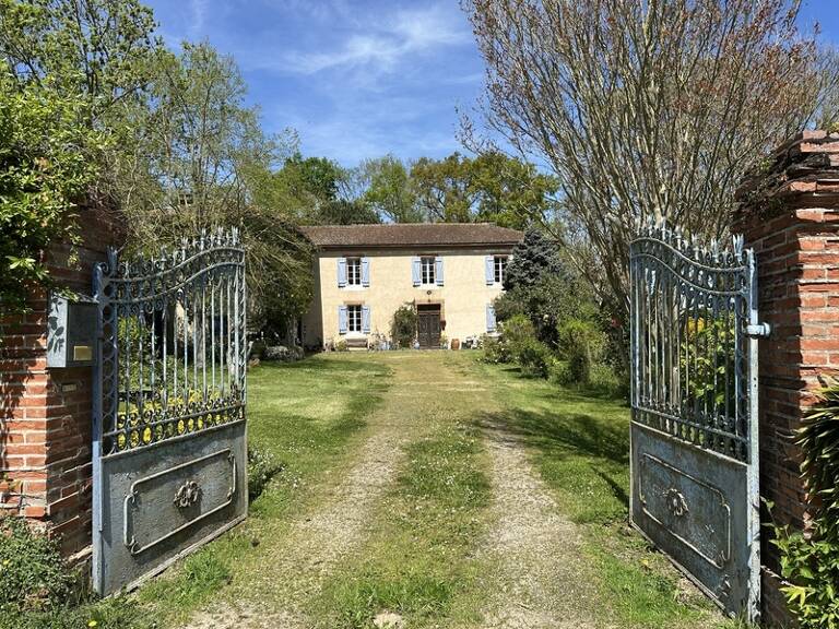 Maison de campagne, isolée, parc arboré, piscine — photo 1