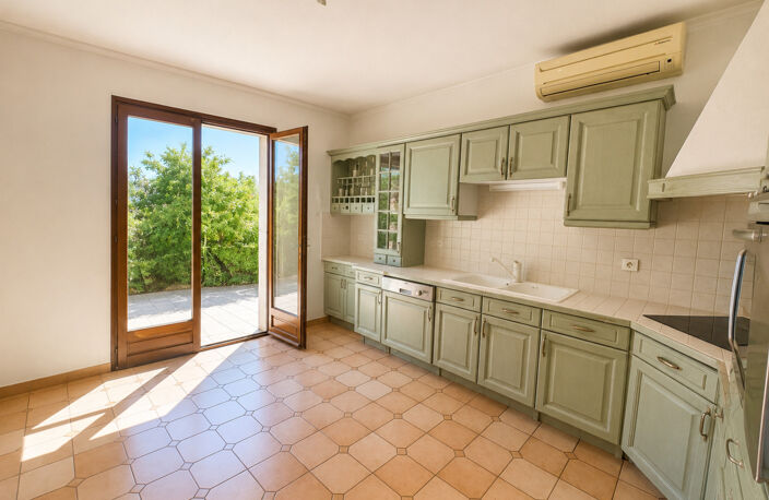 Propriété à rénover 8 pièces vue mer panoramique, 3 appartements et fort potentiel.  (20) — photo 5