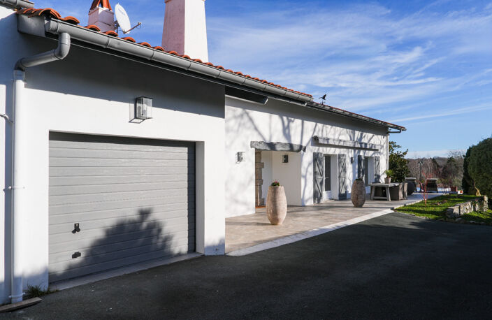 ASCAIN  Superbe maison familiale rénovée avec vue montagne — photo 5