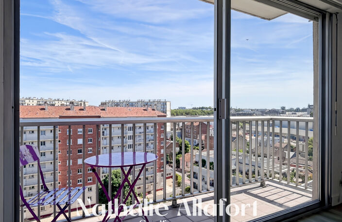 MONTROUGE Métro – 2 pièces, dernier étage, balcon, parking et cave — photo 3