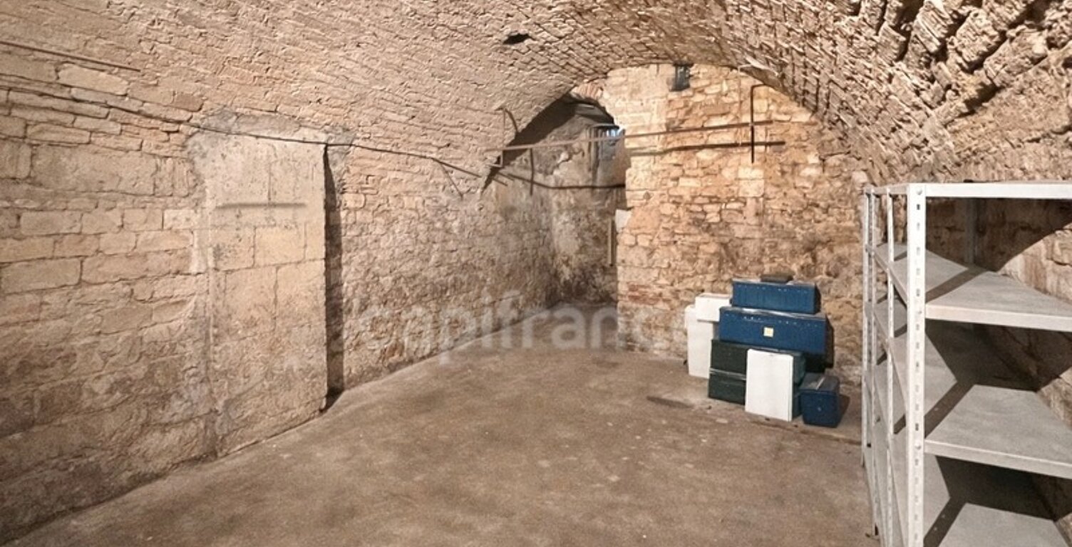 Cave 22 m² - MONTPELLIER CENTRE — photo 1