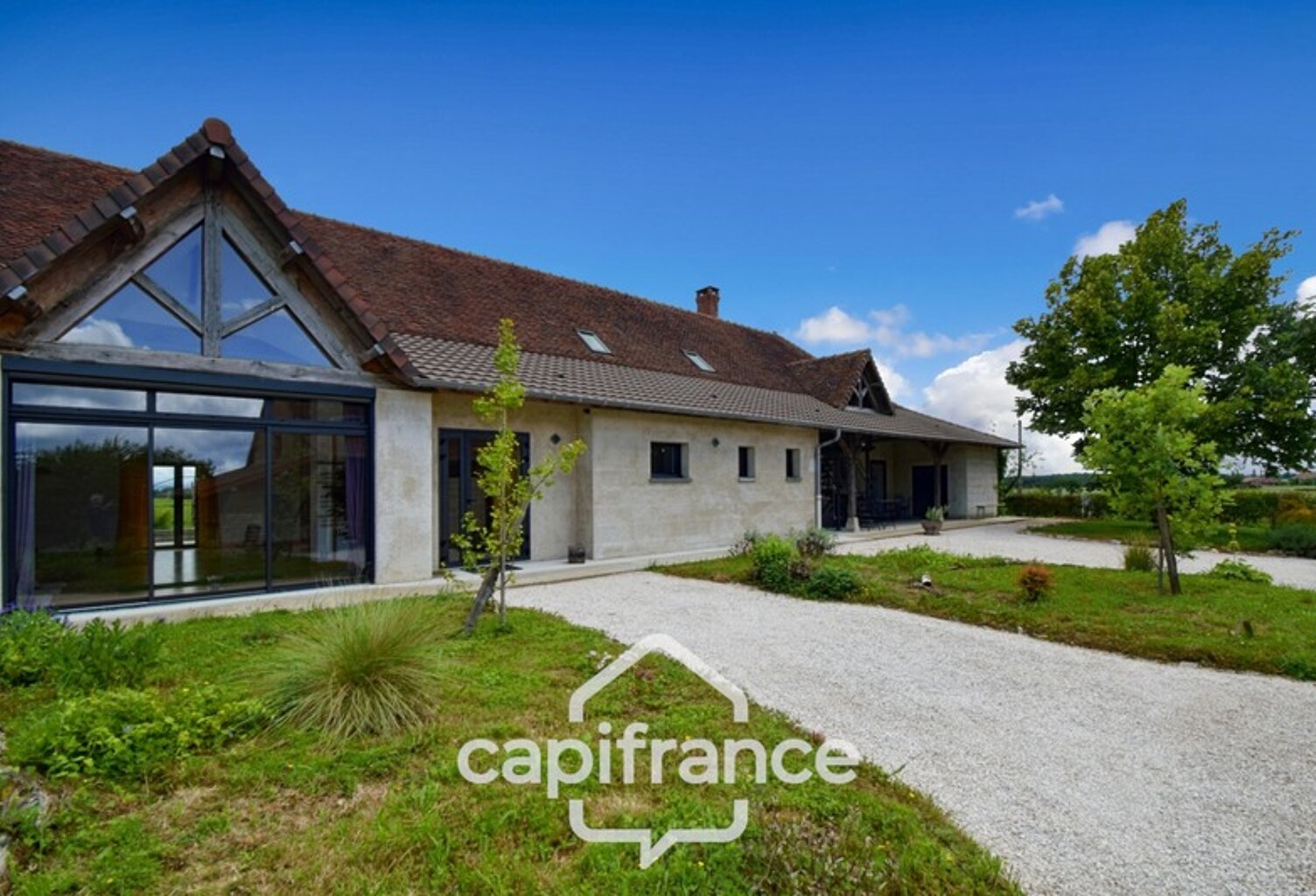 Dpt de SAONE ET LOIRE(71), à vendre MONTPONT EN BRESSE (71470)maison avec gîte et chambres d'hôtes P12 de 470 m² - Terrain de 4 374,00 m² — photo 1