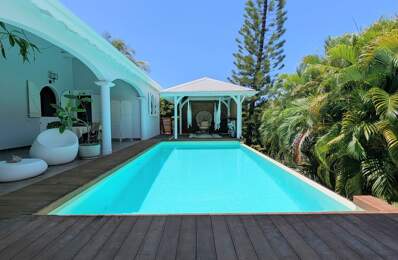 Superbe villa ambiance balinaise avec piscine garage en sous-sol et atelier — photo du bien