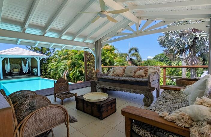 Superbe villa ambiance balinaise avec piscine garage en sous-sol et atelier — photo 2