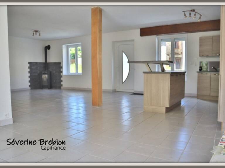 Maison rénovée, 3 chambres, terrain, garage VISCOMTAT (63) — photo 1