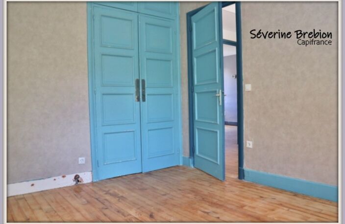 Maison rénovée, 3 chambres, terrain, garage VISCOMTAT (63) — photo 4