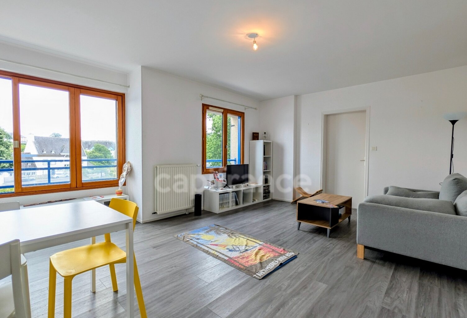 Appartement  T3 - 60,5 m² - 2 chambres  avec Garage et Parking - Centre ville - CHATEAULIN (29) — photo 1