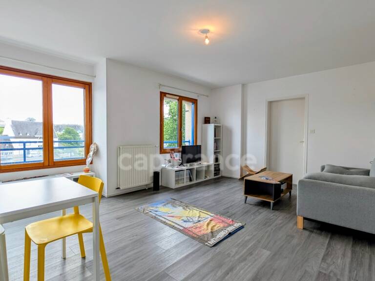 Appartement  T3 - 60,5 m² - 2 chambres  avec Garage et Parking - Centre ville - CHATEAULIN (29) — photo 1