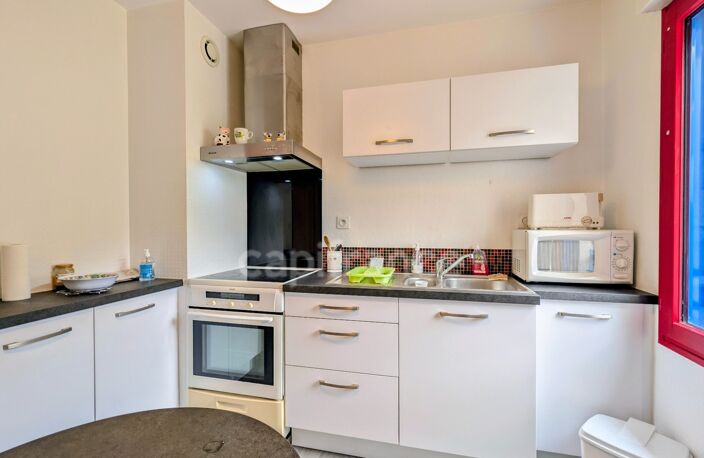 Appartement  T3 - 60,5 m² - 2 chambres  avec Garage et Parking - Centre ville - CHATEAULIN (29) — photo 5