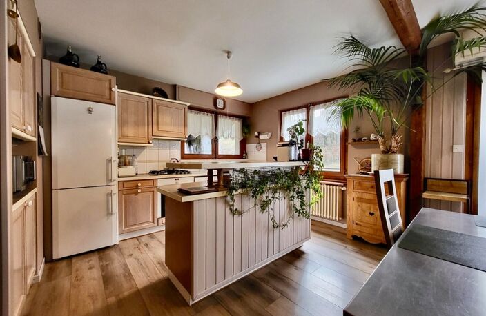 APPARTEMENT T4 TRAVERSANT - EVIAN LES BAINS VUE LAC (74) — photo 2