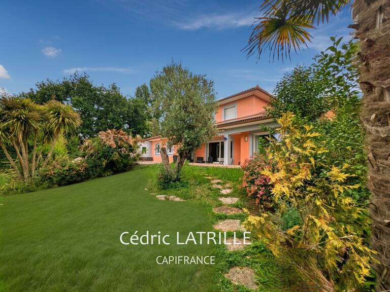 Maison à vendre 6 pièces ORLEIX (65) — photo 1