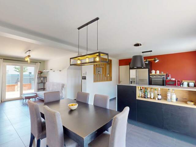 Maison T6 - 4 chambres + bureau — photo du bien