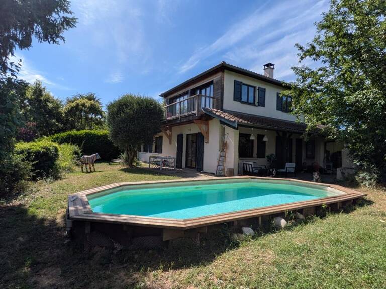Villa contemporaine de 167 m², Vue panoramique sur les Monts d'Or — photo 1