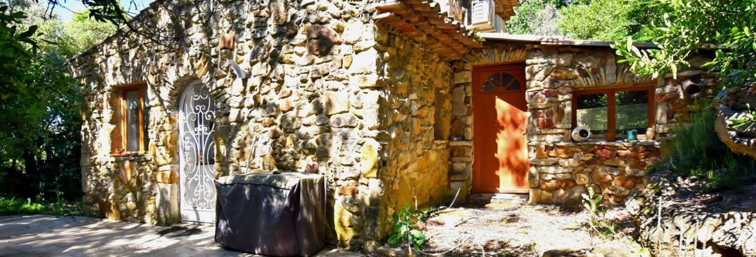 Maison 7 Pièces 185 m² à vendre à Uzès (30700)