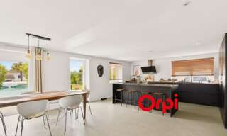 Maison 7 Pièces 270 m² à vendre à Saint-Genis-Laval (69230)