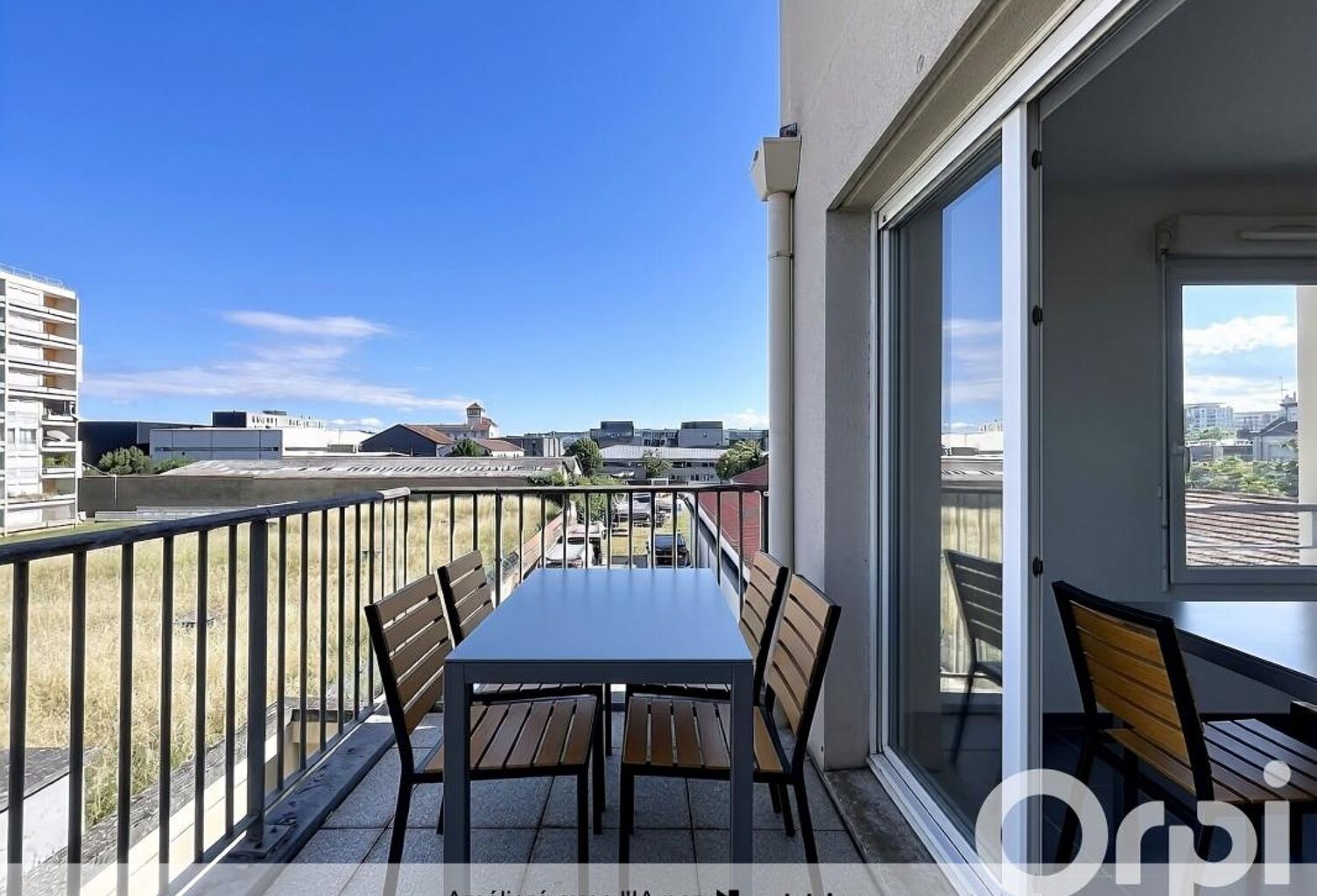 A vendre T3 en intérieur de copropriété avec garage — photo 1