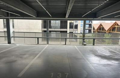 BORDEAUX - Quai de Brazza Parking À Louer — photo du bien
