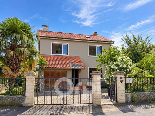 Maison À Vendrre 106 m², terrain de 452 m², 3 chambres — photo du bien
