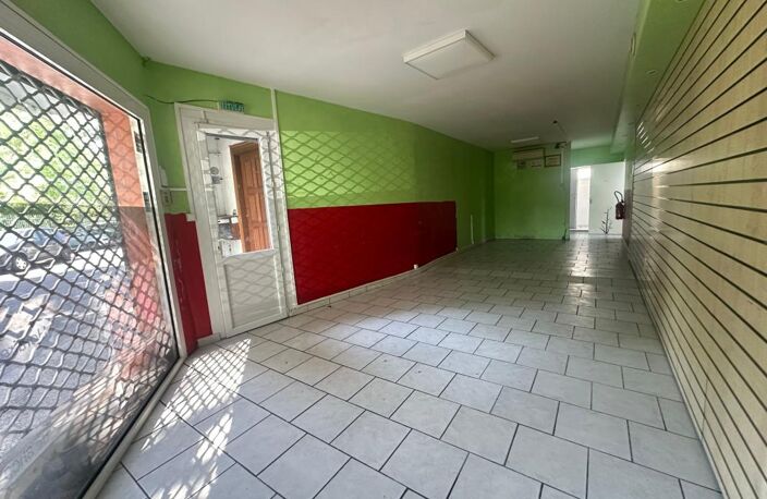 Bien Commercial - Bureau À Vendre — photo 3