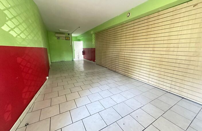 Bien Commercial - Bureau À Vendre — photo 4