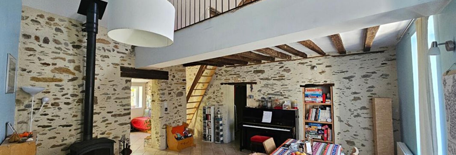 Maison 5 Pièces 122 m² à vendre à Segré-en-Anjou Bleu (49500)