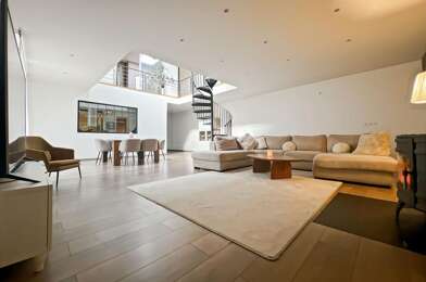 Appartement 8 pièces 440000 €