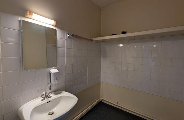 LIMOGES OUEST prox CHU - APT T4 Limoges prox CHU - 93m² AVEC CAVE ET PARKING — photo 4