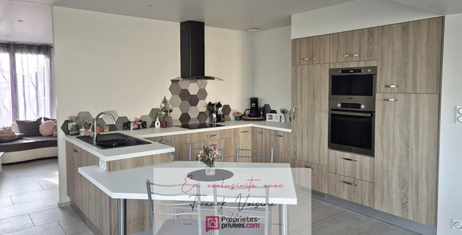 A VENDRE en Exclusivité aux Epesses, maison de 193 m2 avec 4 chambres sur une parcelle de 753 m2 env — photo 1