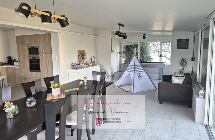 A VENDRE en Exclusivité aux Epesses, maison de 193 m2 avec 4 chambres sur une parcelle de 753 m2 env — photo 2