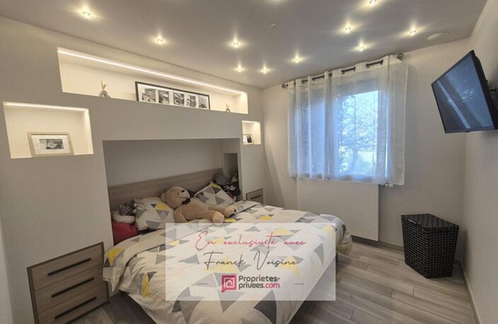 A VENDRE en Exclusivité aux Epesses, maison de 193 m2 avec 4 chambres sur une parcelle de 753 m2 env — photo 4