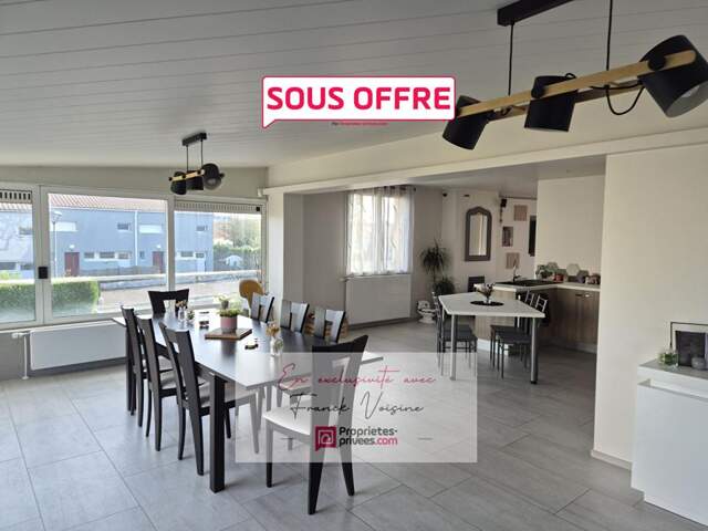 A VENDRE en Exclusivité aux Epesses, maison de 193 m2 avec 4 chambres sur une parcelle de 753 m2 env — photo du bien