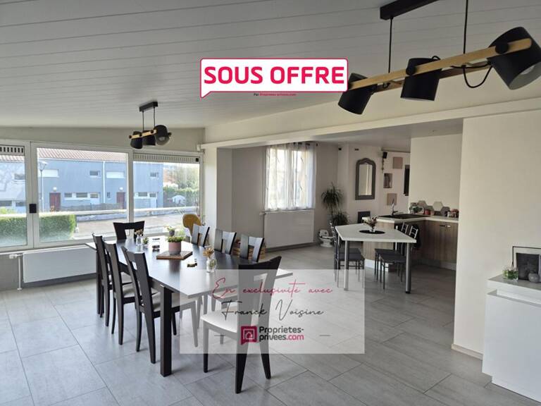 A VENDRE en Exclusivité aux Epesses, maison de 193 m2 avec 4 chambres sur une parcelle de 753 m2 env — photo 1