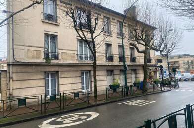 Appartement 3 pièces 240990 €
