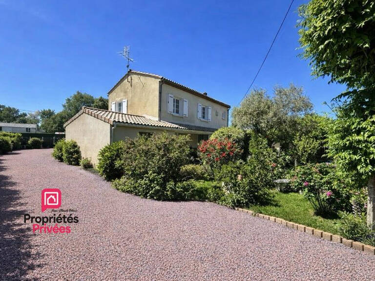 Tout proche de  Saint-André de Cubzac à Marsas - Maison Contemporaine R+1 de 135.60 m2 habitables sur un terrain clos d'environ  946 m2 - Dépendances — photo 1