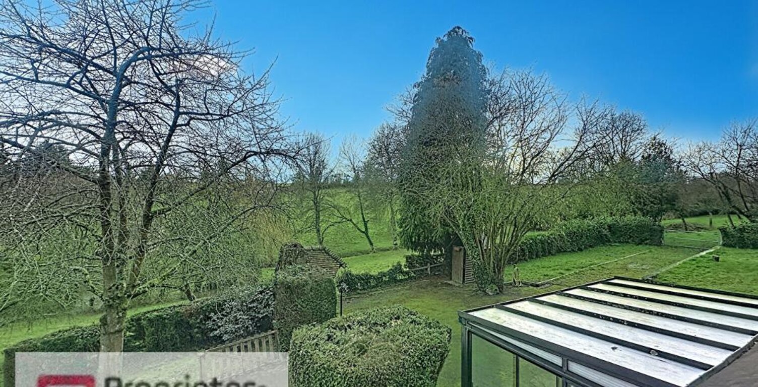 Grande maison familiale aux portes de Lisieux, dans un environnement boisé — photo 1
