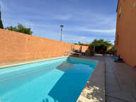 Maison 3 Faces avec Piscine, Pergola, Jardin Arboré et Panneaux Solaires — photo 3