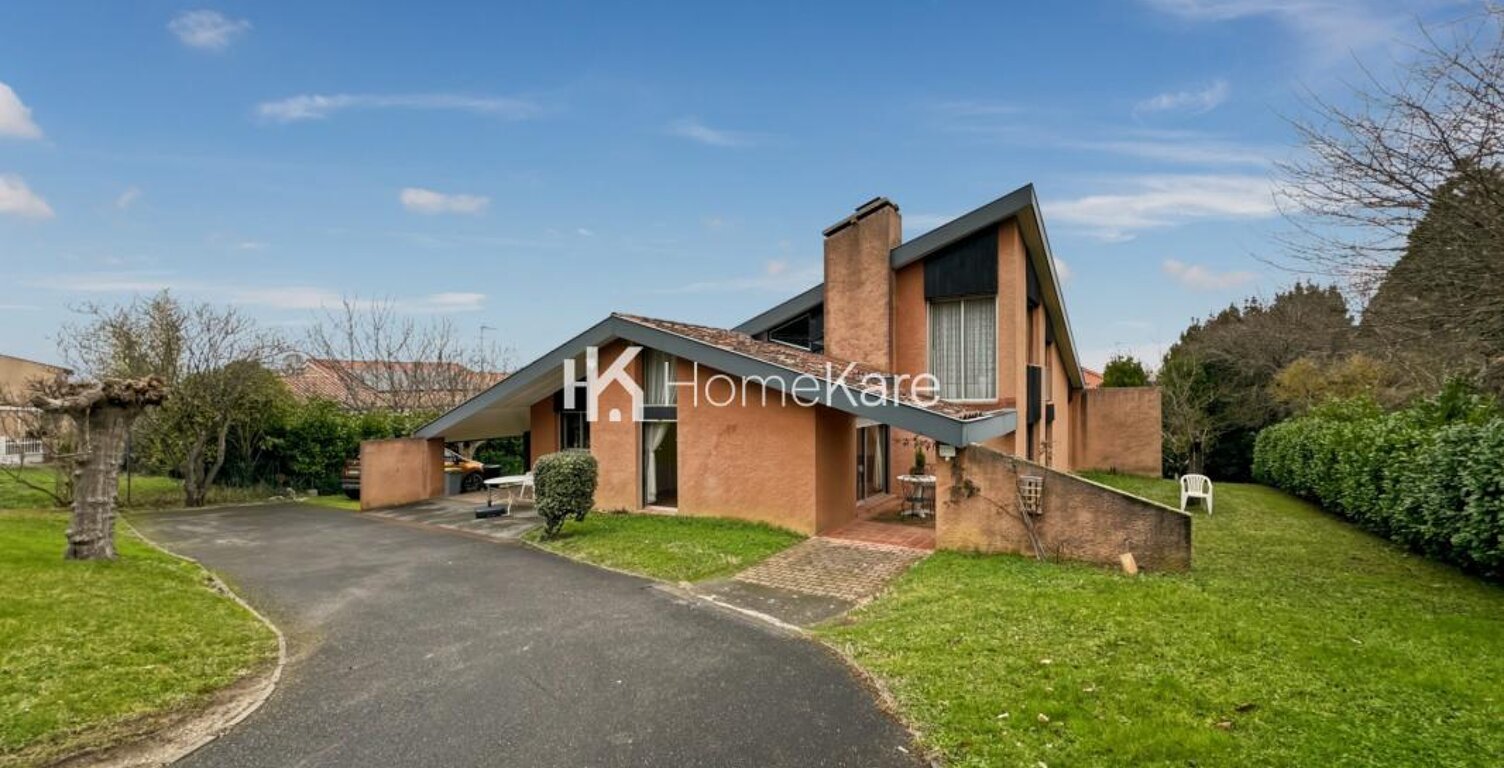VILLA FAMILIALE T6 — photo 1