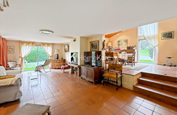 VILLA FAMILIALE T6 — photo 5