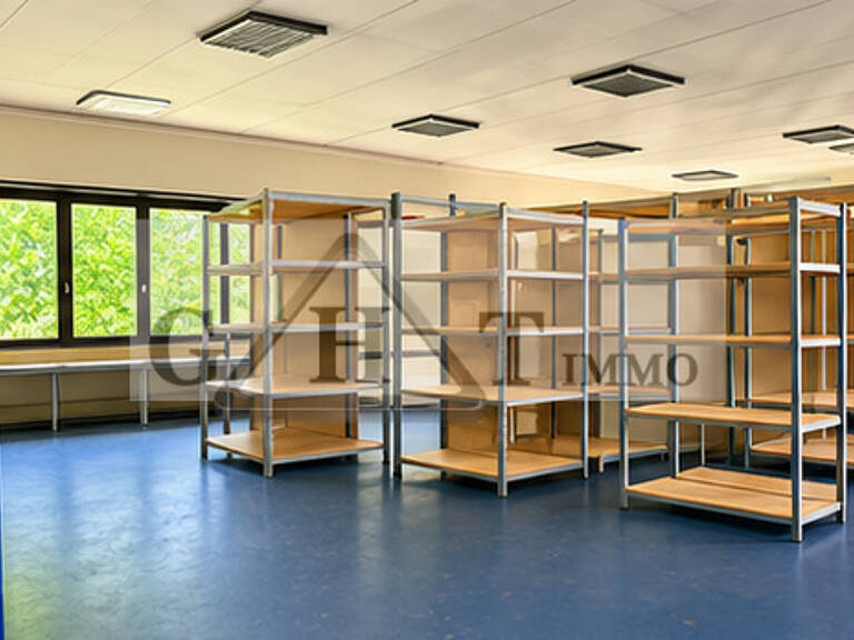 EXCLUSIVITE UN LOCAL D'ACTIVITE DE 350m² / 660 000€ — photo 1