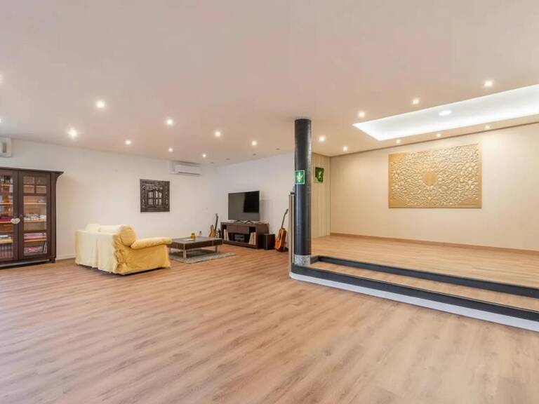 Maison entièrement rénovée - 320m saint-Cyr-sur-Morin — photo 1