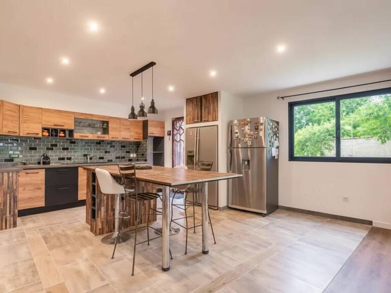 Maison entièrement rénovée - 320m saint-Cyr-sur-Morin — photo 1